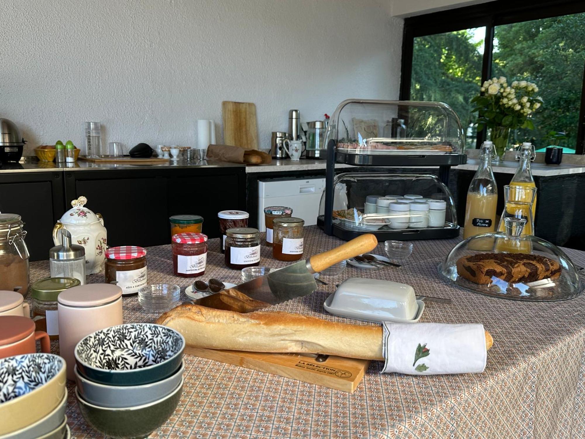 Bastide Beaudinard Bed & Breakfast Aubagne Exterior photo